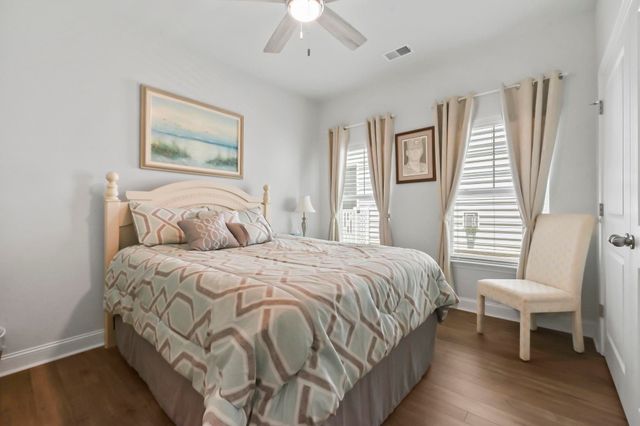 1080 Harbison Circle, Myrtle Beach, SC 29579