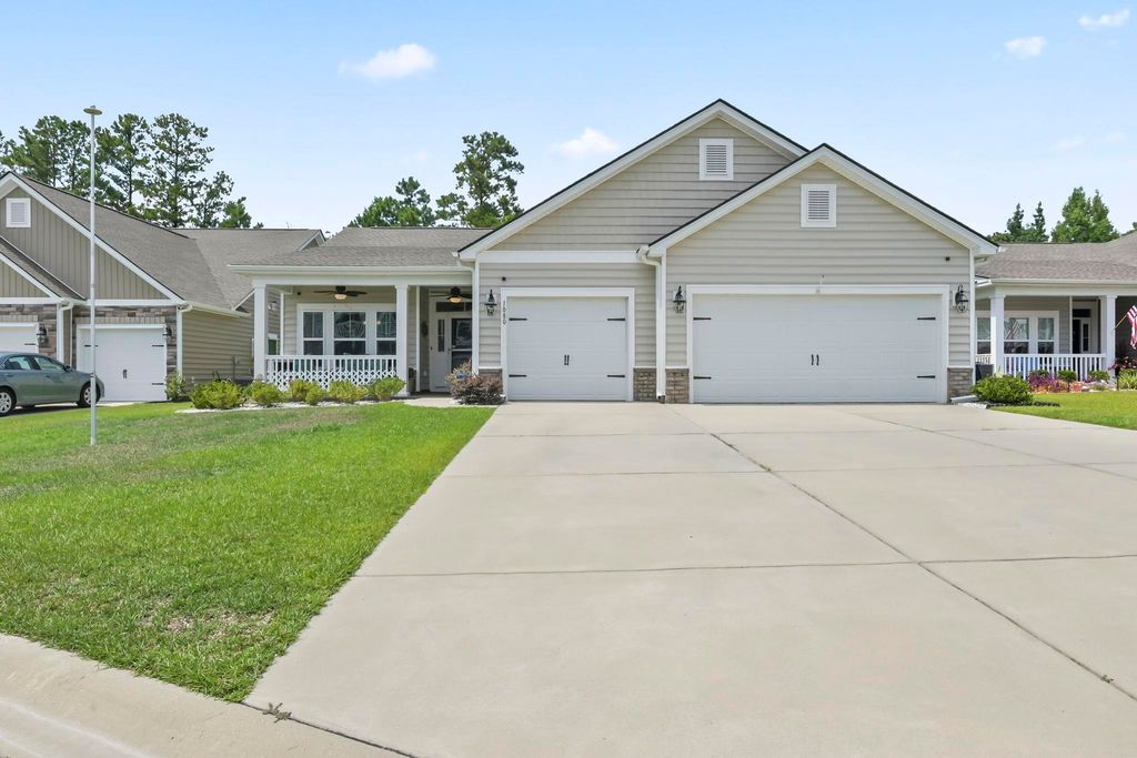 1080 Harbison Circle, Myrtle Beach, SC 29579