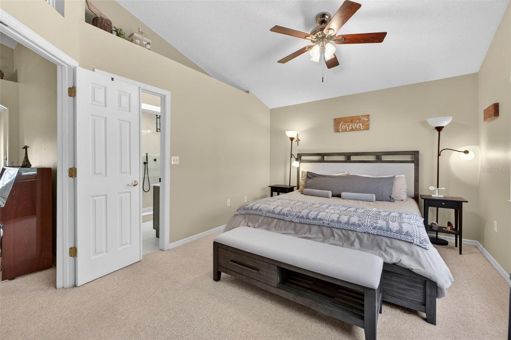 Image 15 of property listing at 257 OAK CHASE PLACE, Davenport, FL 33896