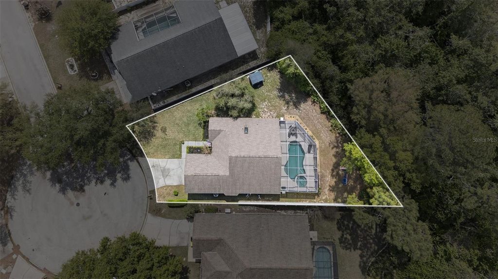 Image 4 of property listing at 257 OAK CHASE PLACE, Davenport, FL 33896