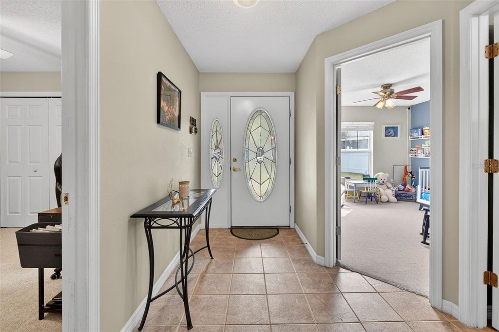 Image 5 of property listing at 257 OAK CHASE PLACE, Davenport, FL 33896