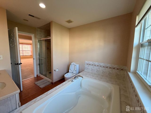 87 Timber Hill Drive, Franklin, NJ 08823