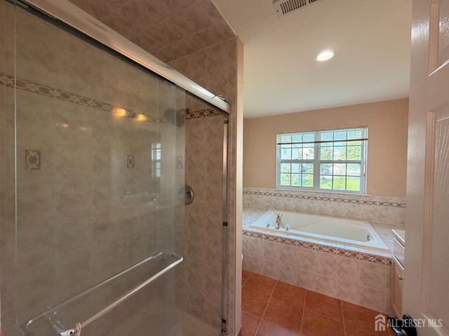 87 Timber Hill Drive, Franklin, NJ 08823