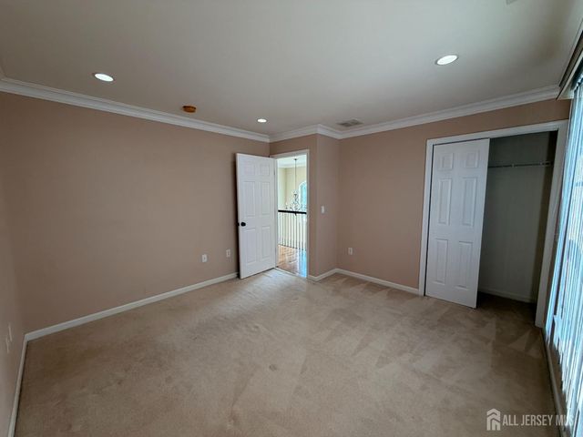 87 Timber Hill Drive, Franklin, NJ 08823