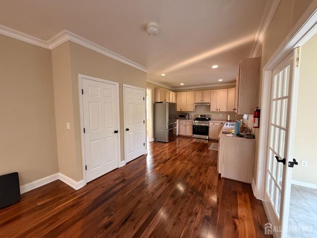 87 Timber Hill Drive, Franklin, NJ 08823