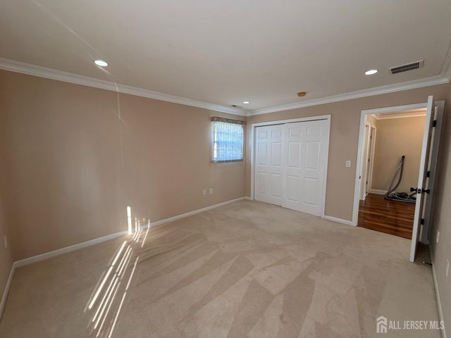 87 Timber Hill Drive, Franklin, NJ 08823