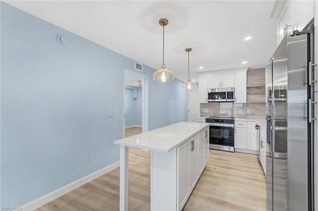 760 Sextant DR 1051, Sanibel, FL 33957