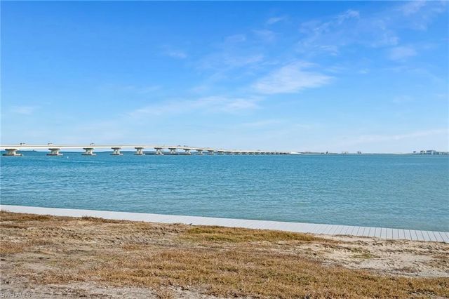 760 Sextant DR 1051, Sanibel, FL 33957