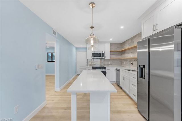 760 Sextant DR 1051, Sanibel, FL 33957