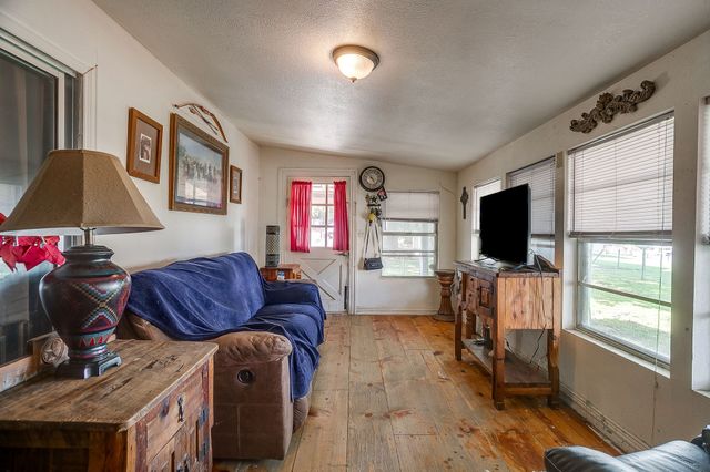355 Armadillo Lane, Gordon, TX 76453