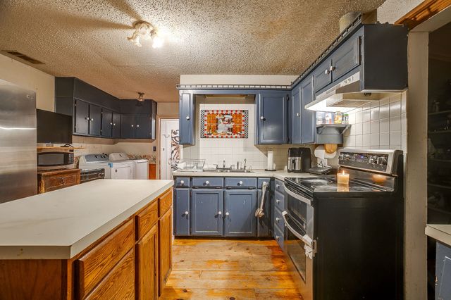 355 Armadillo Lane, Gordon, TX 76453