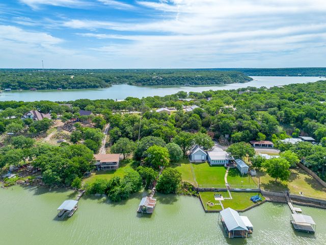 355 Armadillo Lane, Gordon, TX 76453