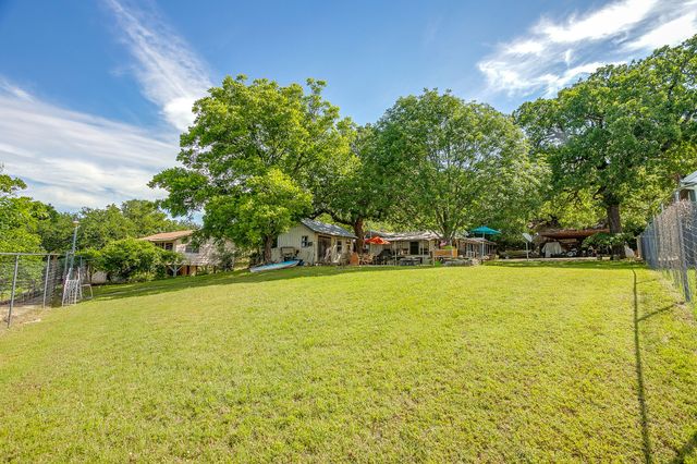 355 Armadillo Lane, Gordon, TX 76453