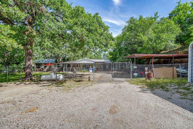 355 Armadillo Lane, Gordon, TX 76453