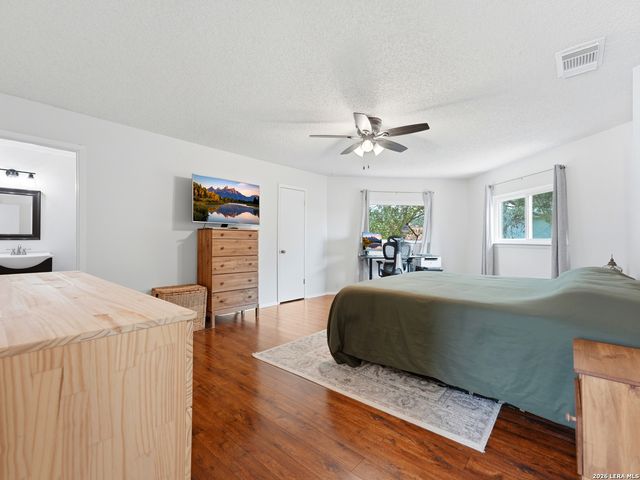 9911 MISTY PLAIN DR, San Antonio, TX 78245