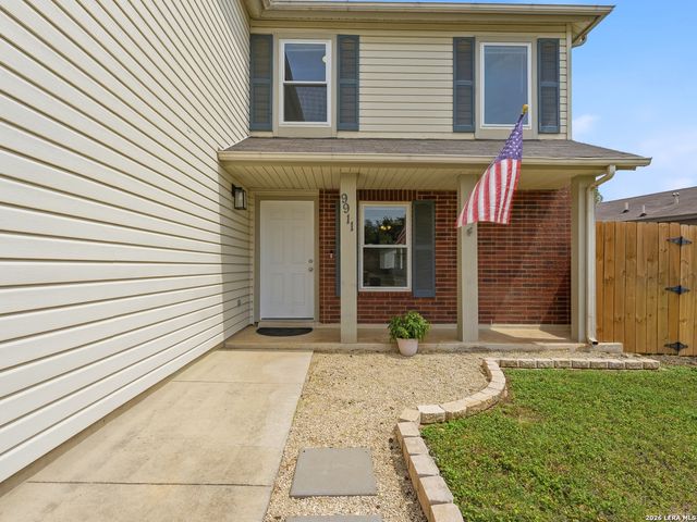 9911 MISTY PLAIN DR, San Antonio, TX 78245