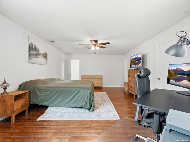 9911 MISTY PLAIN DR, San Antonio, TX 78245