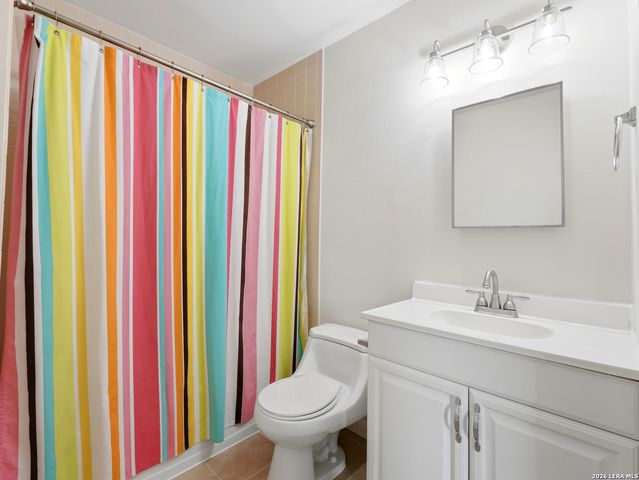 9911 MISTY PLAIN DR, San Antonio, TX 78245