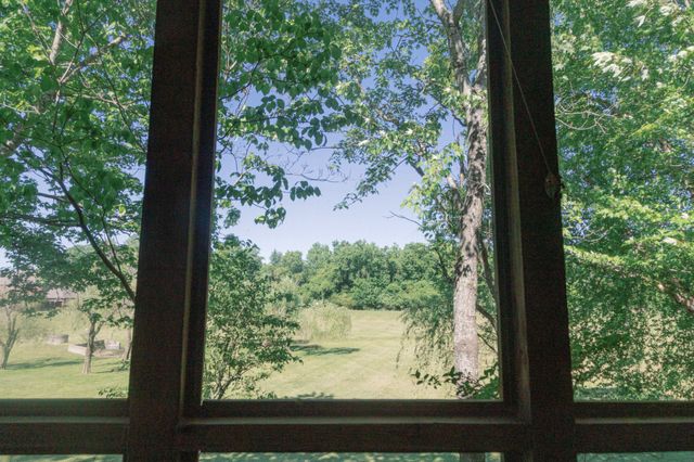 1013 Larkwood Dr, Hermitage, TN 37076