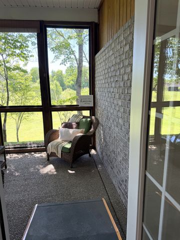 1013 Larkwood Dr, Hermitage, TN 37076