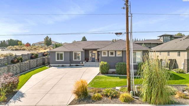 4421 Rosencrans Rd, West Richland, WA 99353