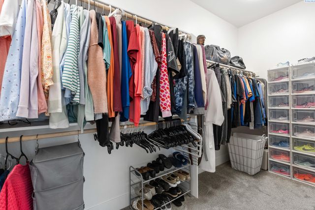 4421 Rosencrans Rd, West Richland, WA 99353