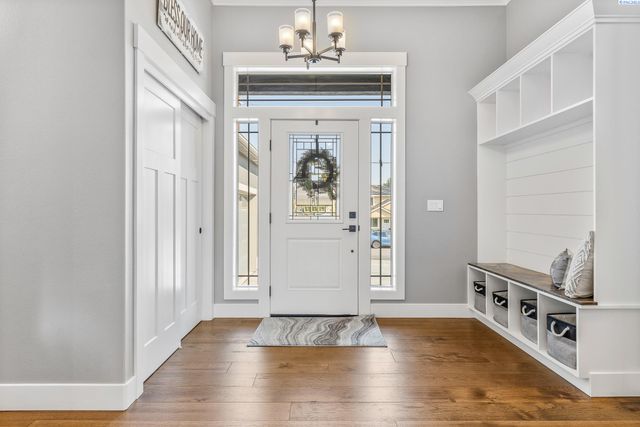 4421 Rosencrans Rd, West Richland, WA 99353