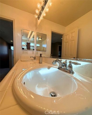 5741 Reagan, Fontana, CA 92336