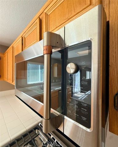 5741 Reagan, Fontana, CA 92336