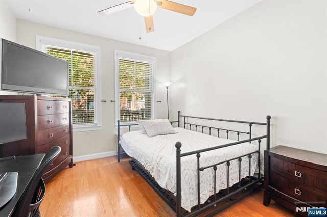 40 Constitution Way 5107, Jersey City, NJ 07305