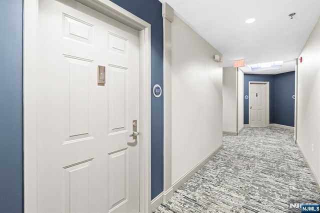 40 Constitution Way 5107, Jersey City, NJ 07305