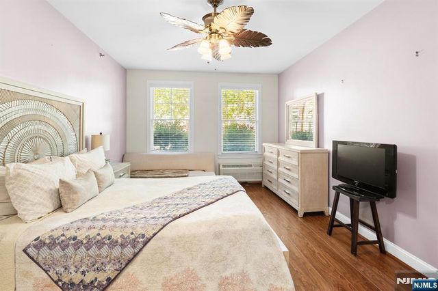 40 Constitution Way 5107, Jersey City, NJ 07305