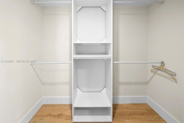 10001 E Bay Harbor Dr 2N, Bay Harbor Islands, FL 33154