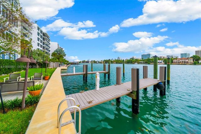 10001 E Bay Harbor Dr 2N, Bay Harbor Islands, FL 33154