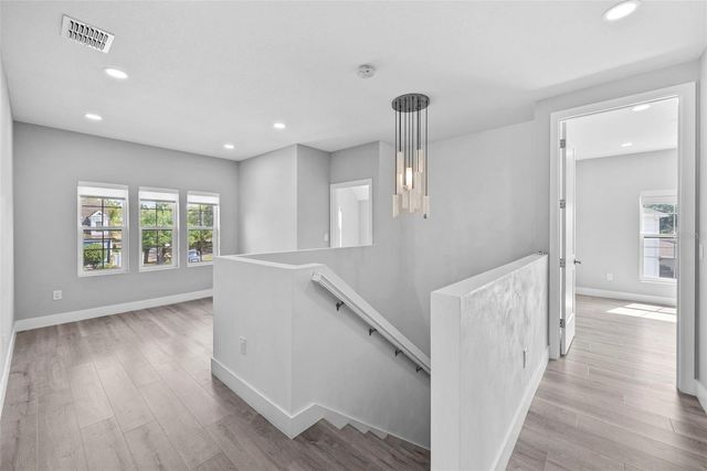 3202 W ARCH STREET, Tampa, FL 33607