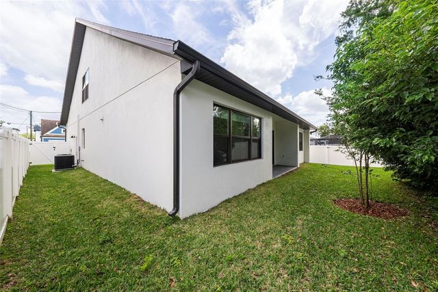 3202 W ARCH STREET, Tampa, FL 33607