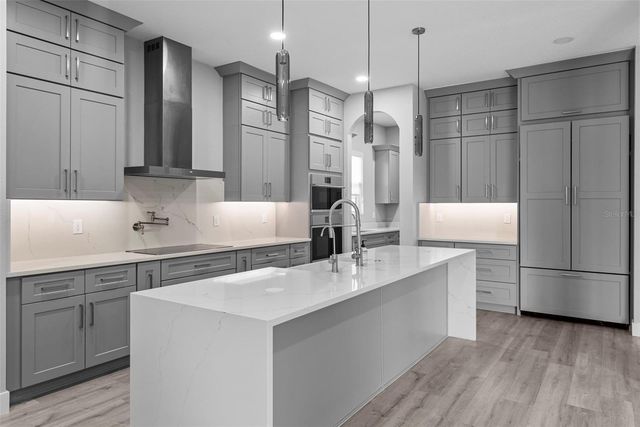 3202 W ARCH STREET, Tampa, FL 33607
