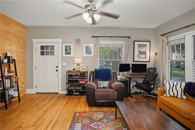506 N Wright Street, Siloam Springs, AR 72761