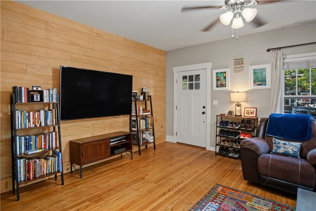 506 N Wright Street, Siloam Springs, AR 72761