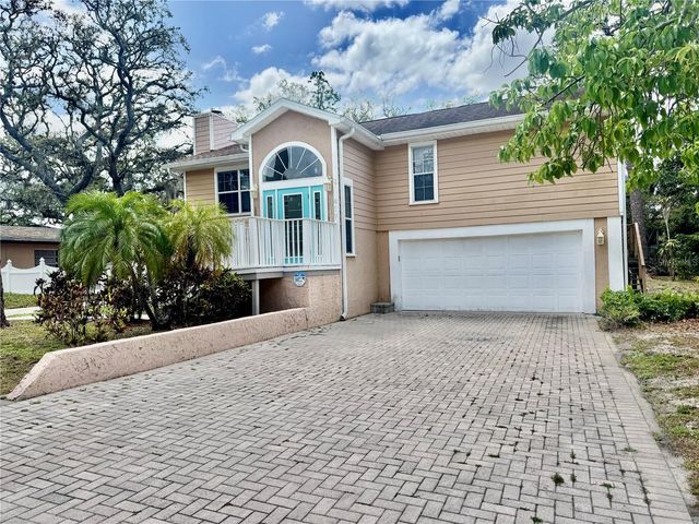 419 KENTUCKY AVENUE, Crystal Beach, FL 34681