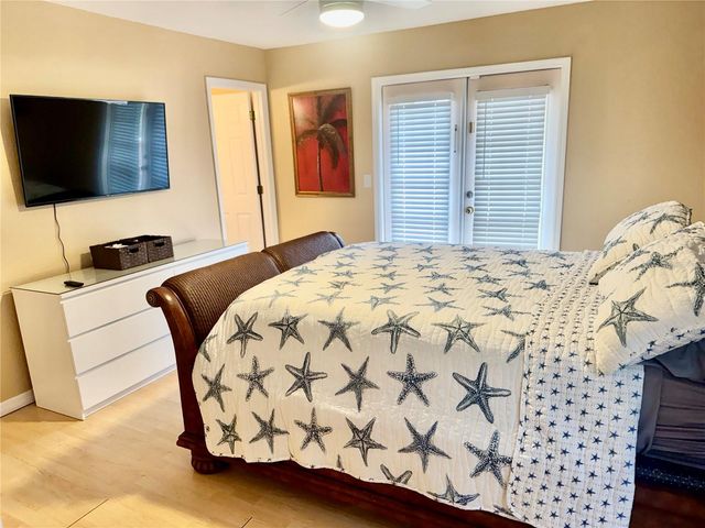 419 KENTUCKY AVENUE, Crystal Beach, FL 34681