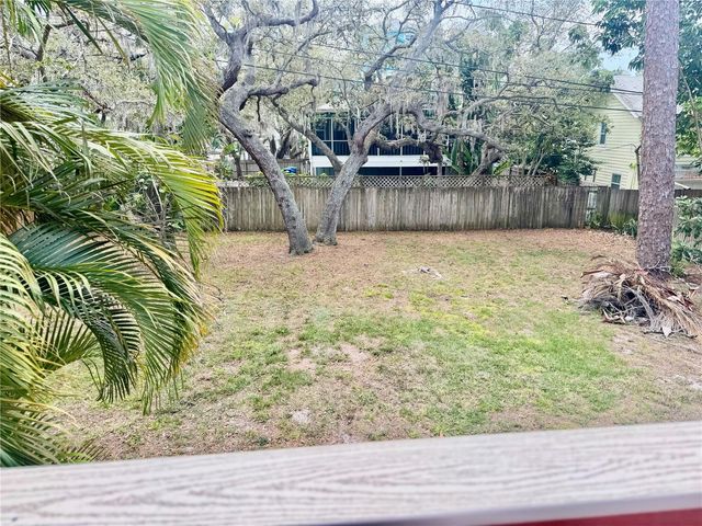 419 KENTUCKY AVENUE, Crystal Beach, FL 34681