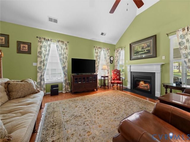 8108 Rose Hill Dr, Mechanicsville, VA 23111