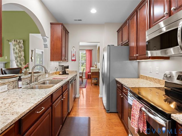 8108 Rose Hill Dr, Mechanicsville, VA 23111