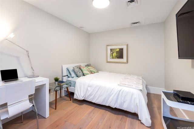 1108 Auahi Street 2202, Honolulu, HI 96814