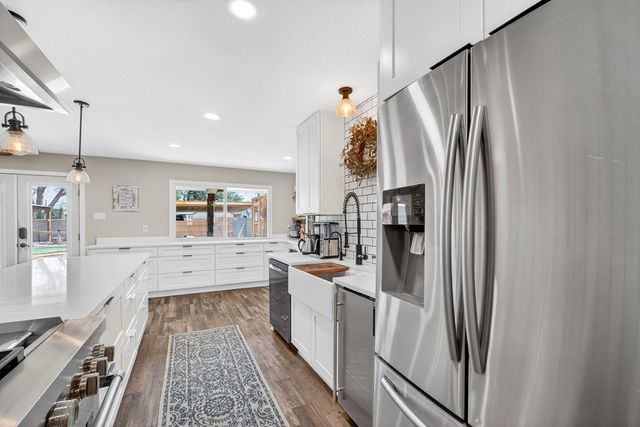 1609 W Tennessee Ave, Midland, TX 79701