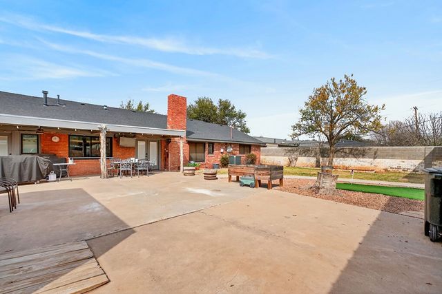 1609 W Tennessee Ave, Midland, TX 79701