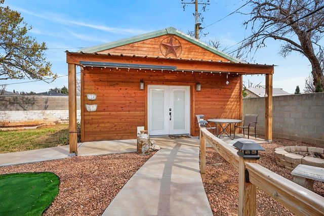 1609 W Tennessee Ave, Midland, TX 79701