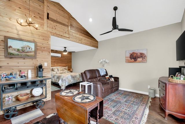 1609 W Tennessee Ave, Midland, TX 79701