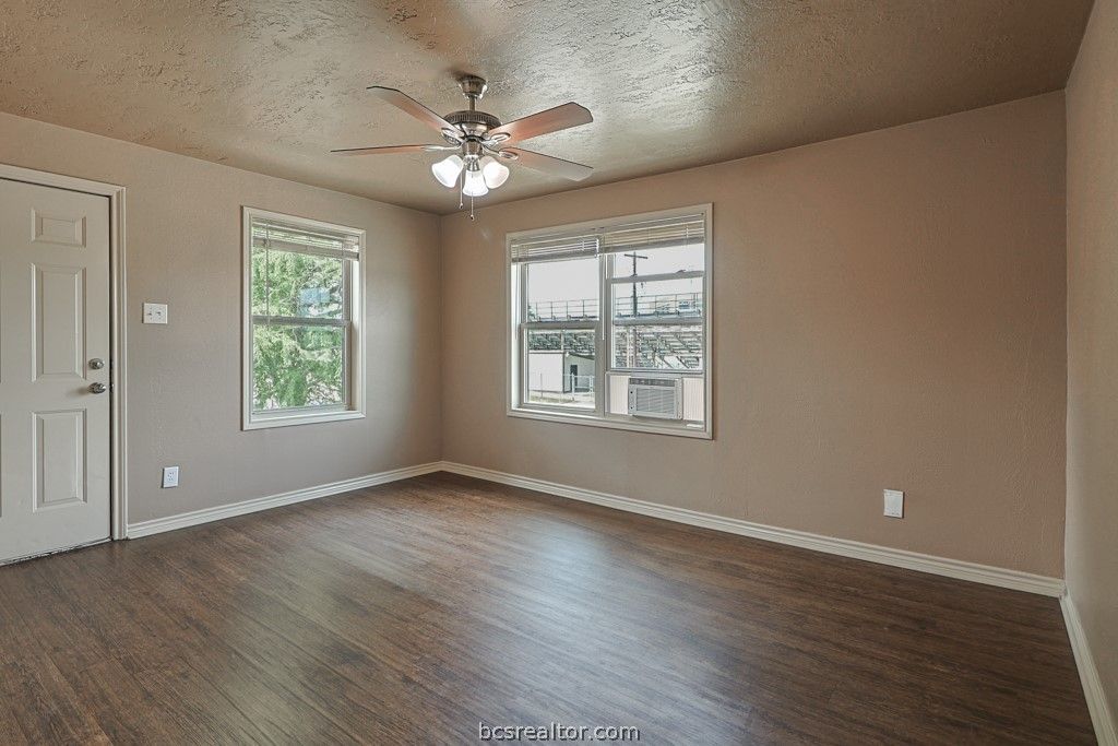 605-607 East Pease Street, Bryan, TX 77803 — photo 3